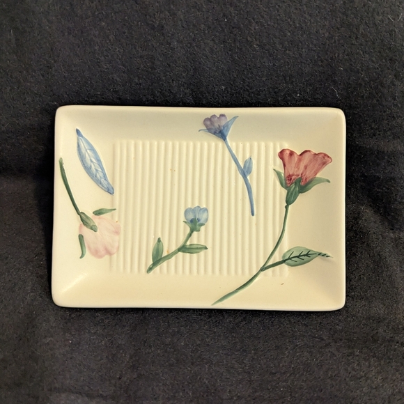 Floral Ceramic Bath Accessory Set - Picture 2 of 13